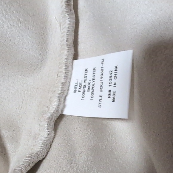 Melloday The Softest Double Breasted Faux Fur Coat Size Medium Nwt ❤️ - Picture 9 of 10